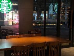 大堂-星巴克(北京三里屯SOHO一店)