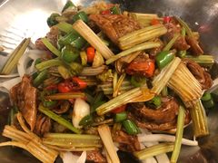 干锅肥肠-春雅花厨(莱西店)