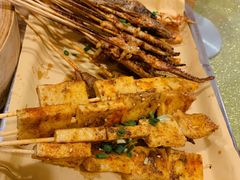 -冶建镜子·老南昌大排档·江西虾王(总店)