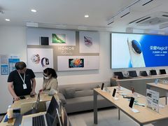 -荣耀授权专卖店(黄浦浙江中路店)