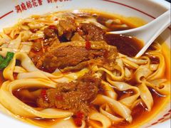 -呷佬·长沙手工米粉(金沙江路店)