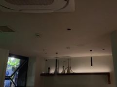 -Hideout Hookah Lounge·隐觅地