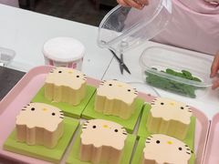-好利来(上海虹桥新天地Lab主题店)