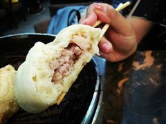 鲜虾仁肉包子-张包铺(道外店)