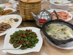 -鹏城人家海鲜酒家·23年老字号(较场尾店)