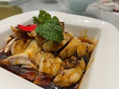 -湖庭壹品鸭王·传统北京烤鸭·别墅私房菜·庭院宵夜(江宁店)