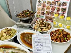 -丹水桥地锅鱼·翘嘴鲌·地方特色全鱼宴(丹江口大坝店)