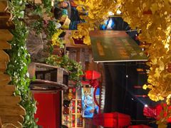 -老滇山寨•云南特色菜•地方菜•民族风情歌舞表演(金碧店)