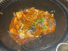 -锅老头海鲜铁锅炖