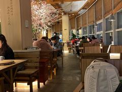 -蜜桃餐厅·伴山(湖滨商业街店)