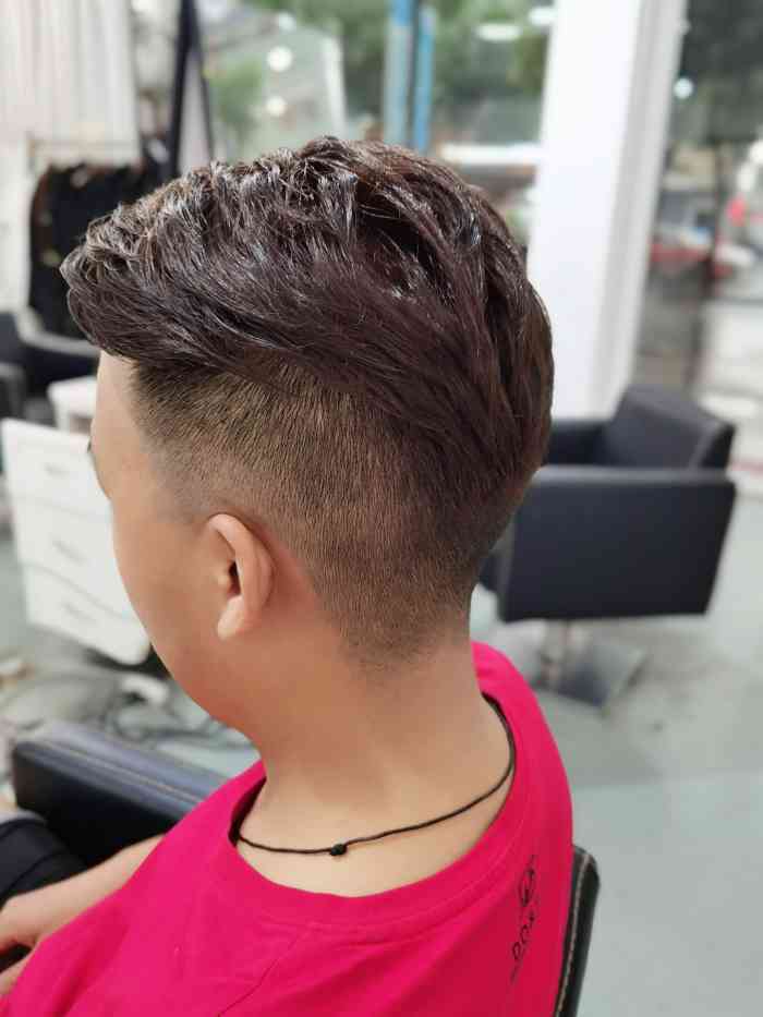 古凡尼时尚美发沙龙-"本来是想去烫头发的,因为刚染头发不久想弄.