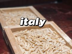 -MOMENTI手工意面(晶耀前滩店)