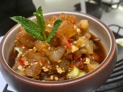 -红鼎豆捞·非遗鲍皇汤火锅(宝丰路店)