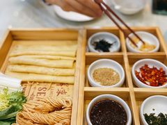 沂蒙六姐妹煎饼-鹊华居·地道鲁菜·海鲜·融合味(大明湖店)