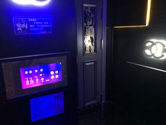 -范特西FANTASY量贩式KTV(民主广场店)