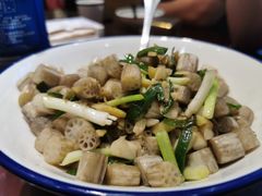 清炒藕尖-筒子骨炖黄鸭叫·許家故事(凯德广场店)