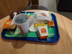 -汉堡王(颐和汇邻湾广场店)