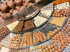 -Laderach 莱德拉(上海环贸iapm店)