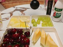 -涨巢·潮玩水疗局