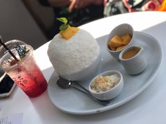 芒果雪冰-Cheevit Cheeva(Sirimangkalajarn)