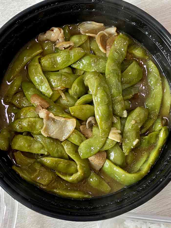 肥肥小厨(咸阳路店)-"长春一日游最后选择这里吃饭.服务:还算.