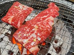 -山川小町·极番烧肉(新地假日广场店)