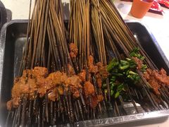 -钢管厂五区小郡肝串串香(奥克斯广场锦城万达店)