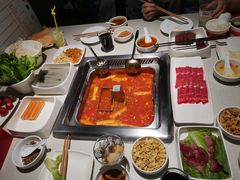 -海底捞火锅鲜切牛肉主题店(长寿路店)