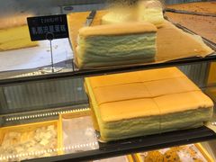 乳酪流星蛋糕-牛诗诗现烤纯手工蛋糕(SM广场店)