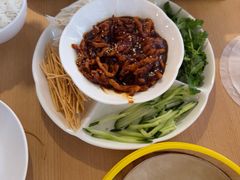 -关东小磨东北菜(上海长风大悦城店)