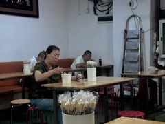 -魏旺湖北正宗牛肉面(硚口公园店)
