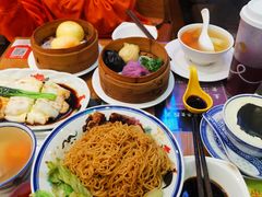 -彩虹站·香港烧腊茶餐厅