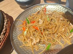 -川堂风·跷脚牛肉·乐山爆炒(宝山日月光店)