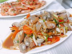 -覃记海鲜美食餐厅