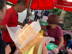-詹爷爷乌节路街头冰淇淋
