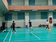 -莘城学校羽毛球馆