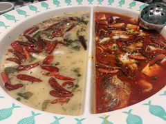 -姚姚酸菜鱼·金戈戈香港豉油鸡(喜荟城联名店)