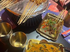 -何师烧烤Pro ·江湖川菜·小龙虾·精酿(太古里旗舰店)