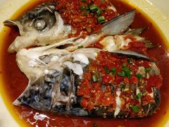 剁椒鱼头-俏湘厨•地道湘菜(北洼路店)