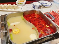高钙红油鸳鸯锅-潮牛魏记鲜牛肉火锅(开发区店)