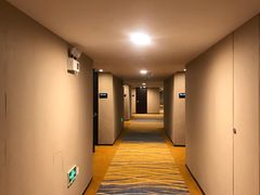 -广东大厦酒店(广州北京路步行街纪念堂地铁站店)
