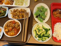 -同济大学本部学苑饮食广场