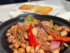 啫啫生肠煲-肥仔文澳门猪骨煲(南京西路店)