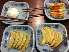 -老新隆牛肉锅贴(新街口店)