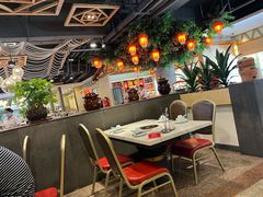 大堂-龙泉人椰子鸡.糟粕醋.海南菜(三亚旗舰店)