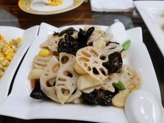 荷塘月色-烤肉季饭庄
