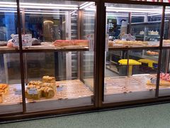 面包甜点陈列柜-奈雪的茶(亨特国际广场店)