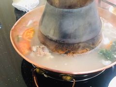 大骨海鲜汤锅-瑞成祥老北京炭火锅(仙林店)