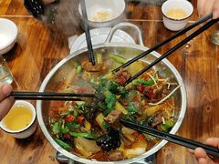 -乡土特色.冷锅鱼.牦牛肉汤锅