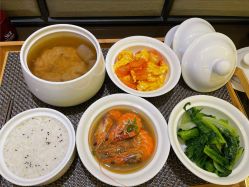 -臻康乃馨月子中心(集美店)